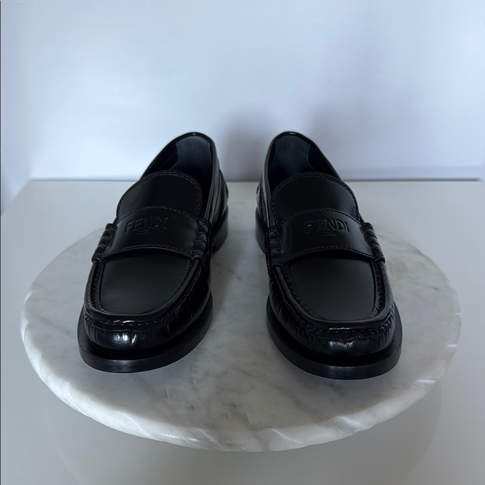 NWOT Fendi Black Leather Slip-On Loafers - IT 36 - Picture 2 of 12